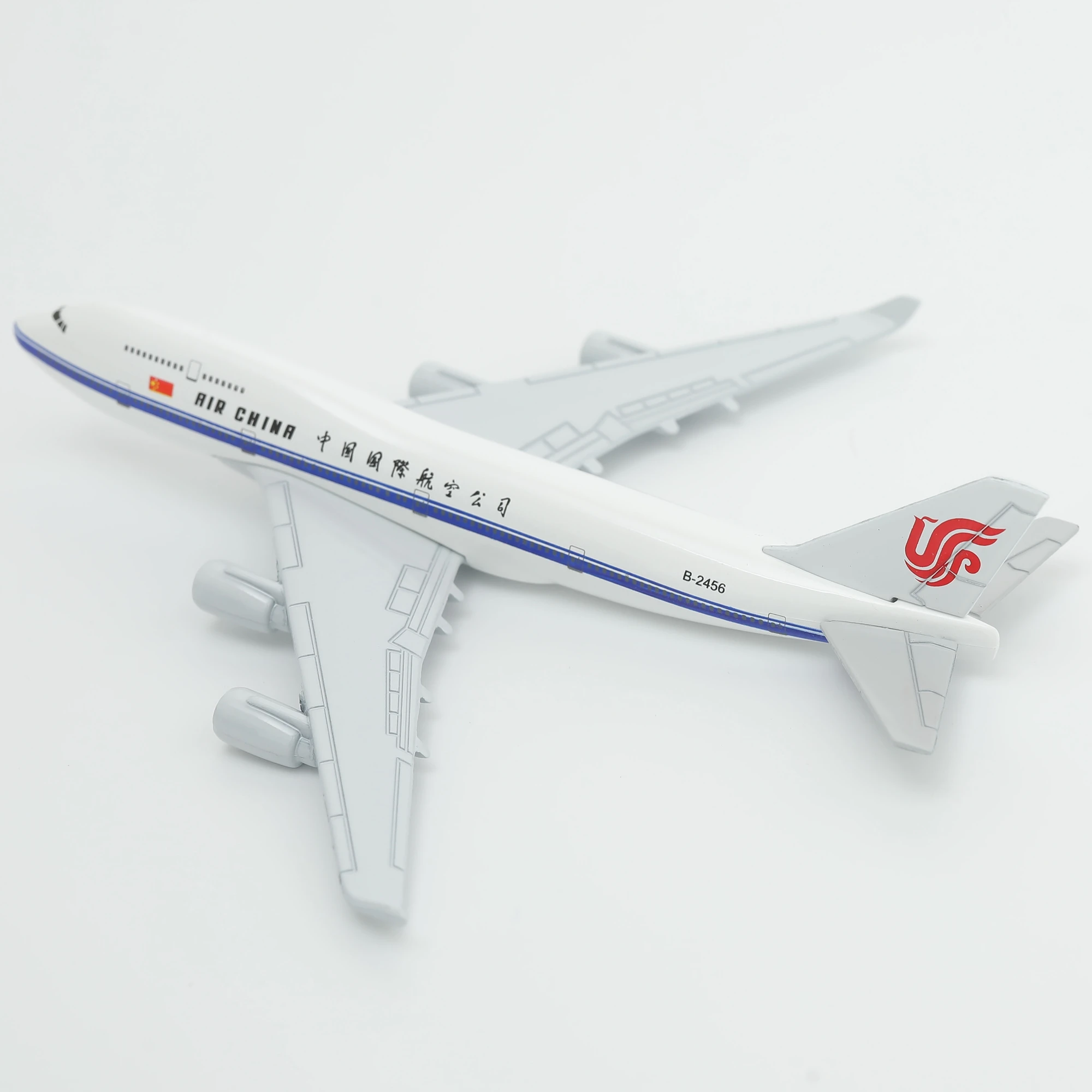 Изображение /thumbs_3-content/Air-china-боинг-747-самолет-за-леене_1508.jpeg